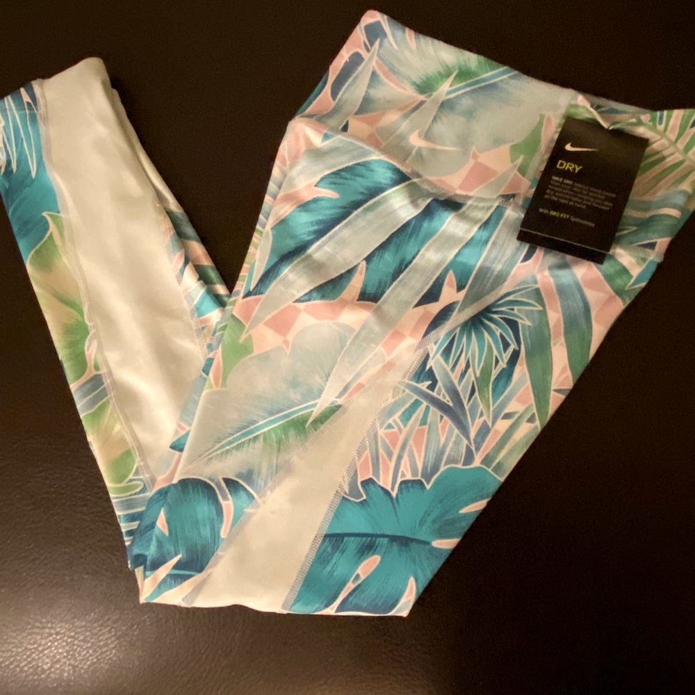 Nike Dri Fit Ankle Length Leggings